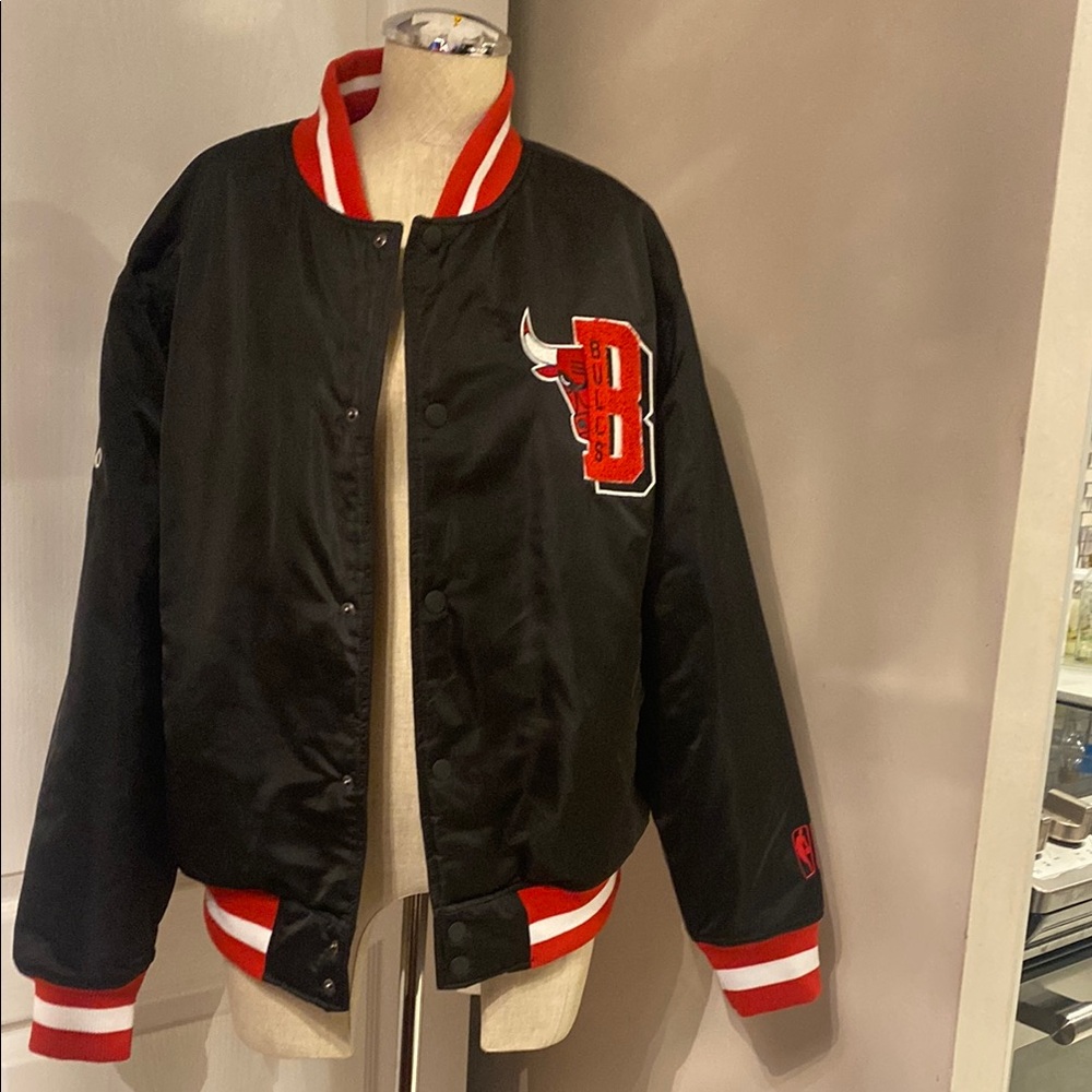NBA Black and Red Jacket - Picture 3 of 12